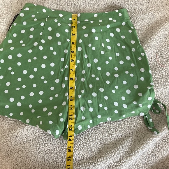 NWT Revolve Privacy Please polka dot gardens green hot shorts - Picture 10 of 11
